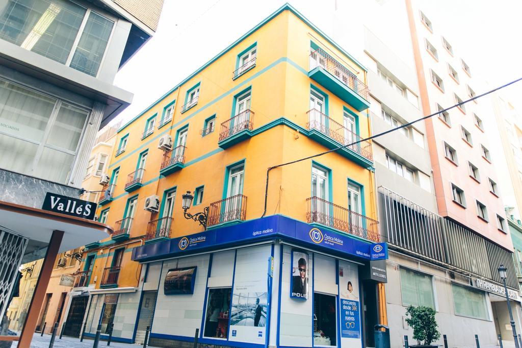 The Lucky Flats - Artilleros Alicante Bagian luar foto