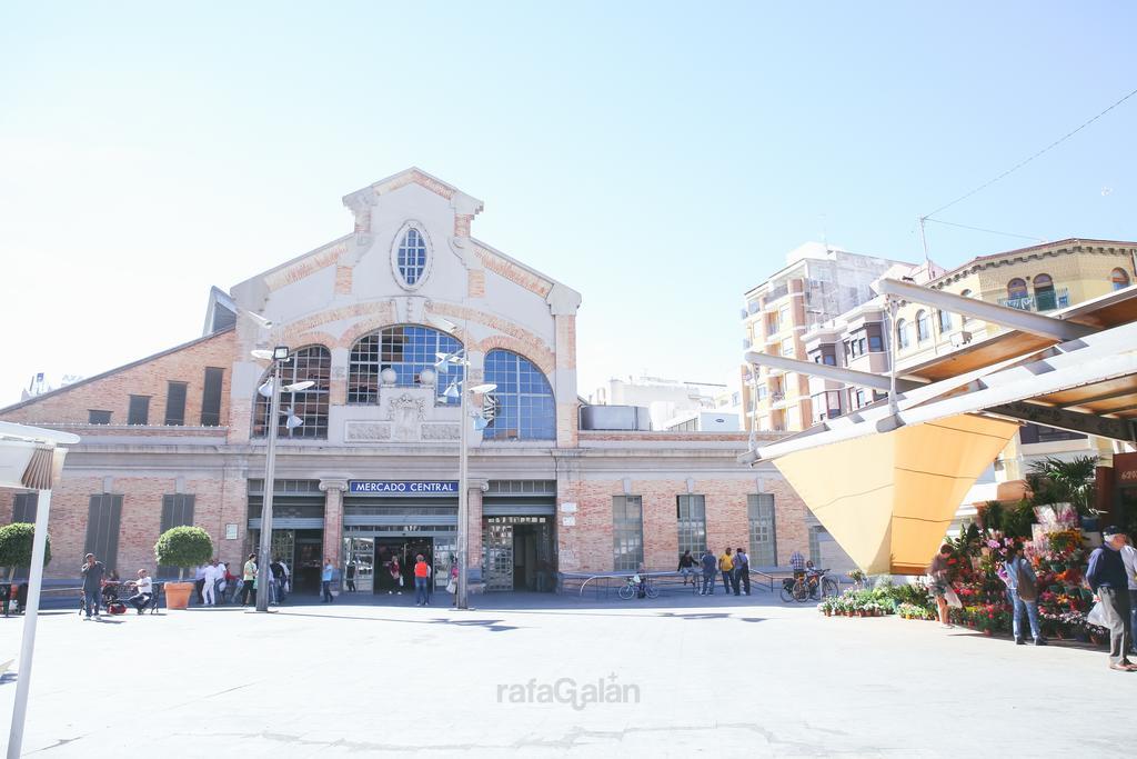 The Lucky Flats - Artilleros Alicante Bagian luar foto